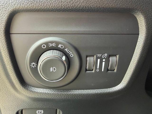 2025 Jeep Grand Cherokee L Summit 4x4