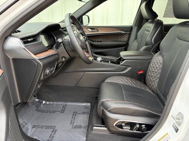 2025 Jeep Grand Cherokee L Summit 4x4