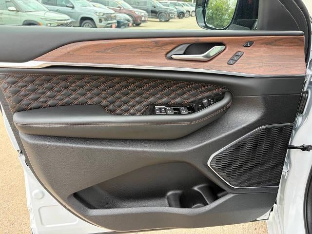 2025 Jeep Grand Cherokee L Summit 4x4