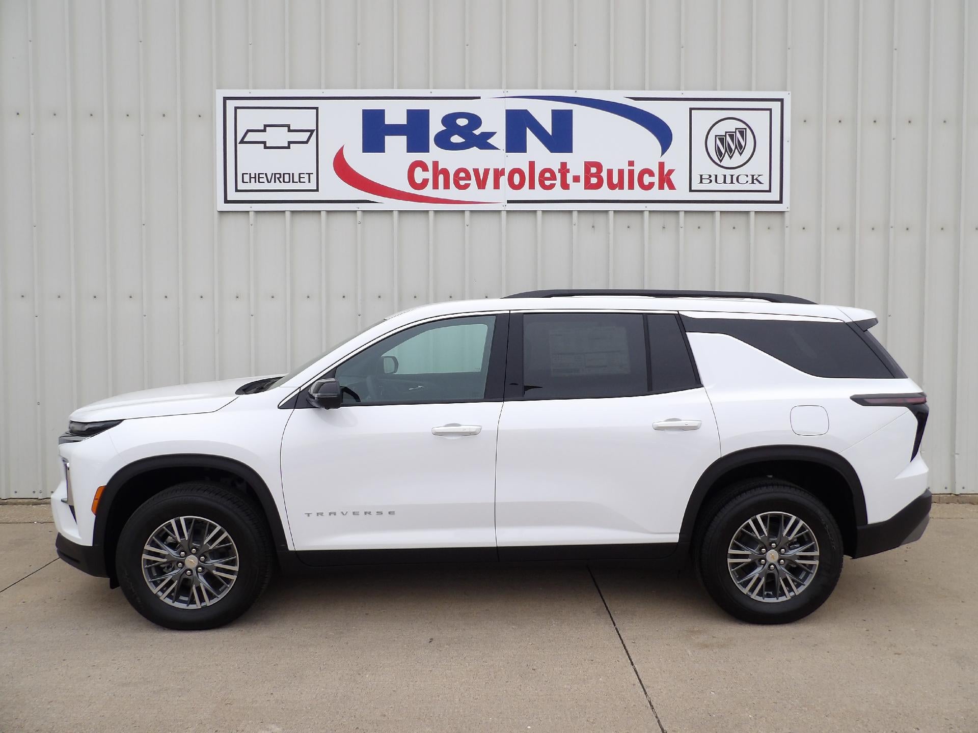 2027 Chevrolet Traverse LT