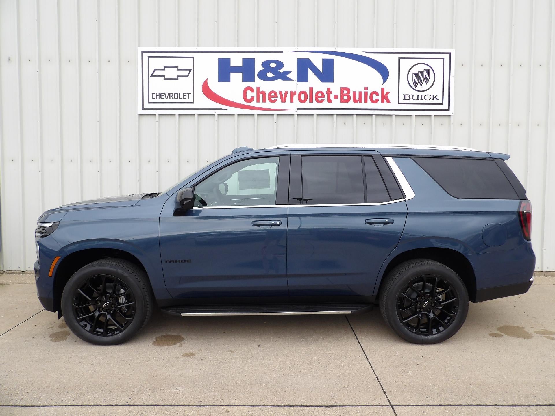 2026 Chevrolet Tahoe LS