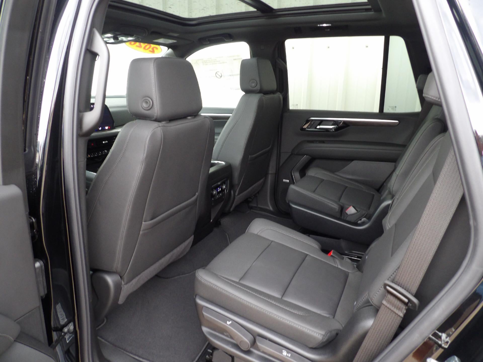 2026 Chevrolet Tahoe Z71 - Photo 12