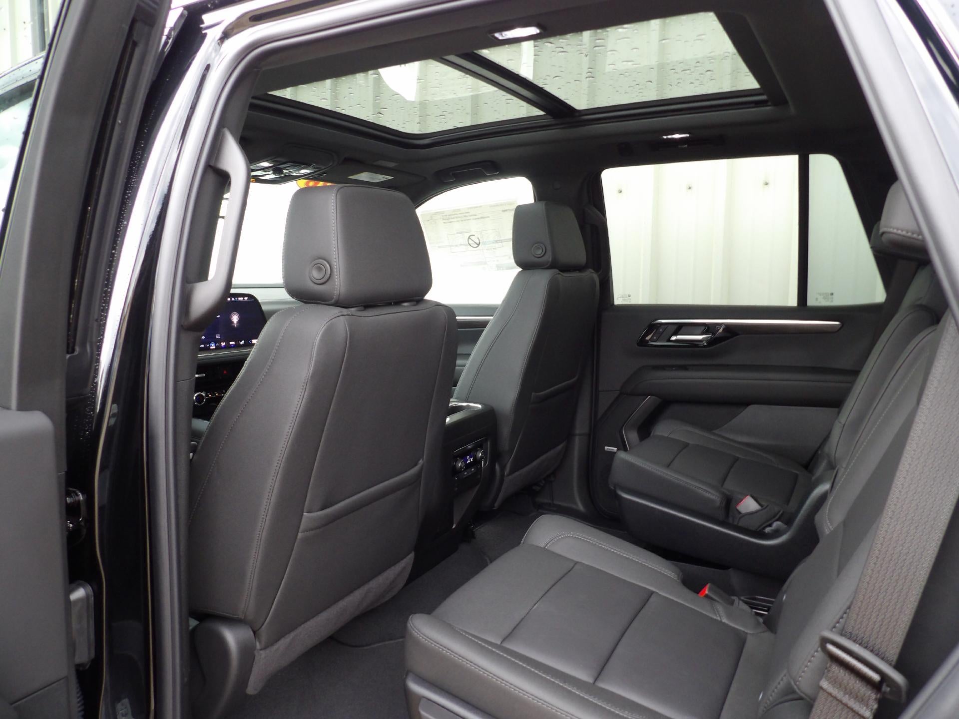2026 Chevrolet Tahoe Z71 - Photo 13