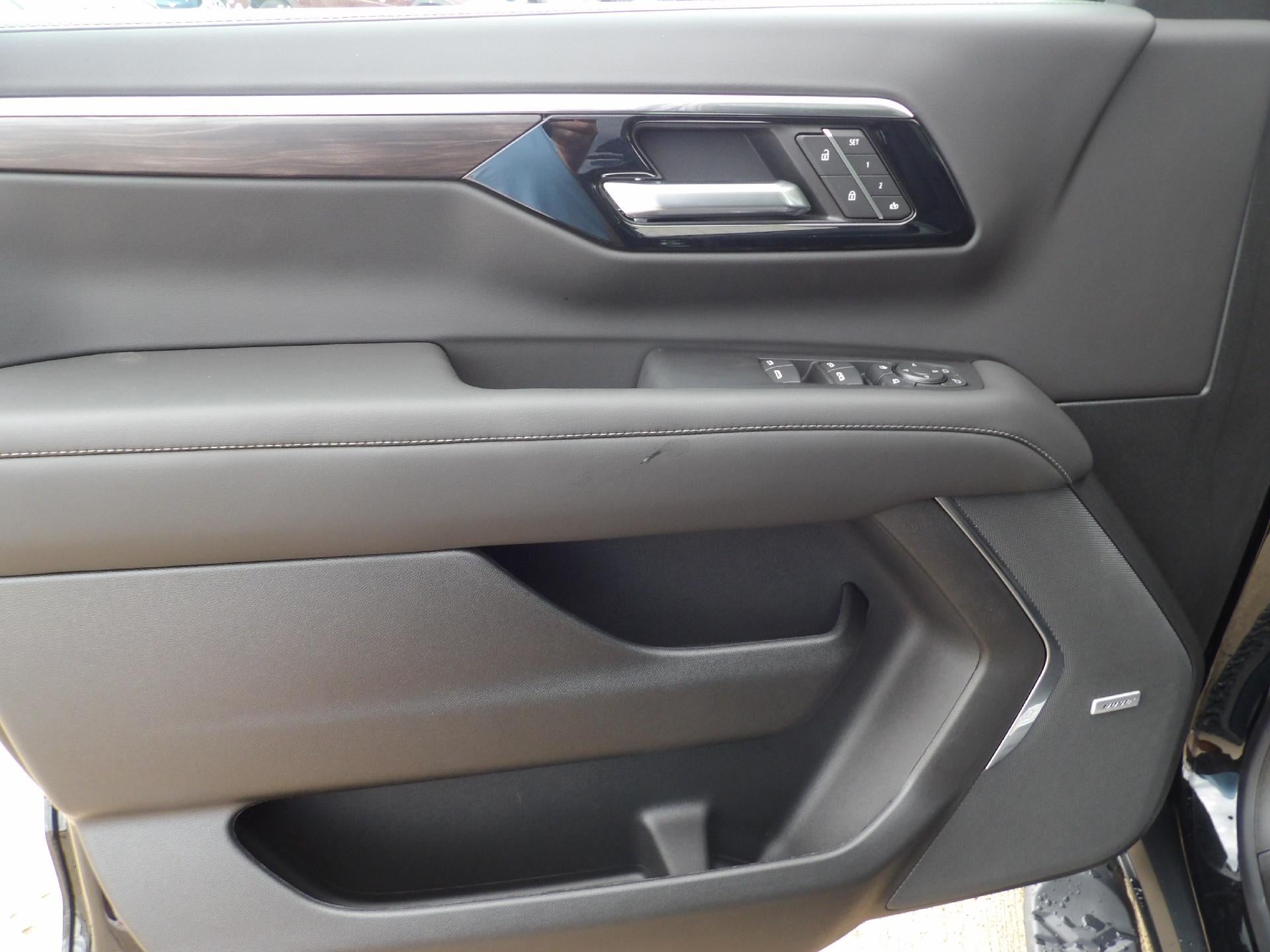 2026 Chevrolet Tahoe Z71 - Photo 18