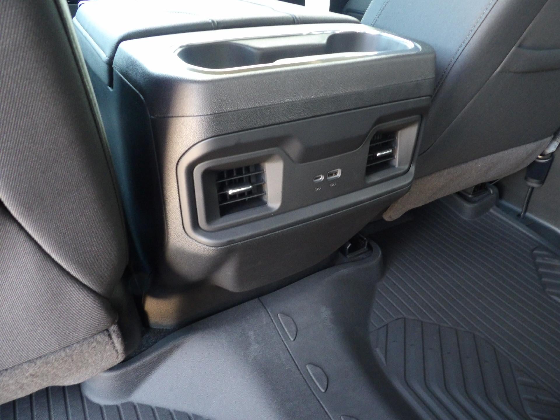 2026 Chevrolet Silverado 1500 LT - Photo 12