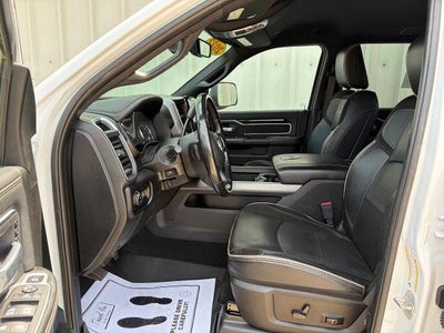 2022 RAM 2500 Laramie Crew Cab 4x4 6'4" Box