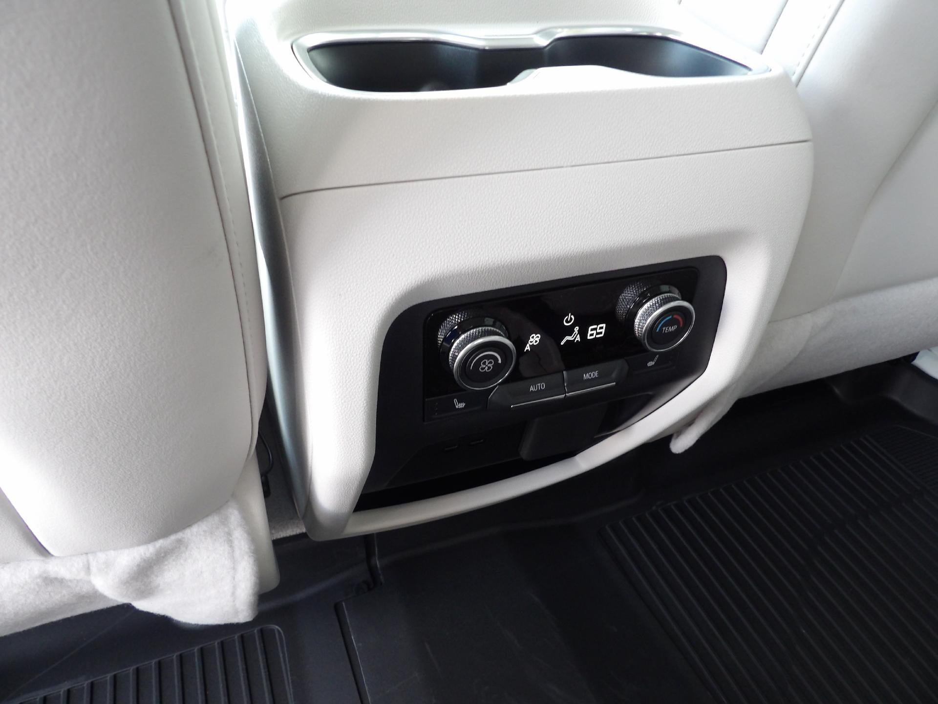 2026 Buick Enclave Avenir - Photo 13
