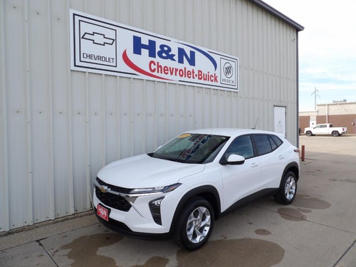 2026 Chevrolet Trax LS